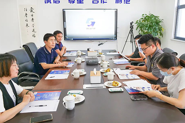 漱玉平民采購(gòu)DTP事業(yè)部經(jīng)理李玉靜一行蒞臨欣希安藥業(yè)參觀交流 漱玉平民采購(gòu)DTP事業(yè)部經(jīng)理李玉靜一行蒞臨欣希安藥業(yè)參觀交流