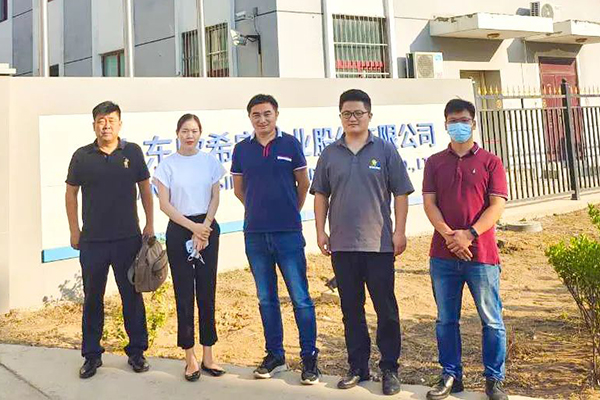 漱玉平民采購(gòu)DTP事業(yè)部經(jīng)理李玉靜一行蒞臨欣希安藥業(yè)參觀交流 漱玉平民采購(gòu)DTP事業(yè)部經(jīng)理李玉靜一行蒞臨欣希安藥業(yè)參觀交流