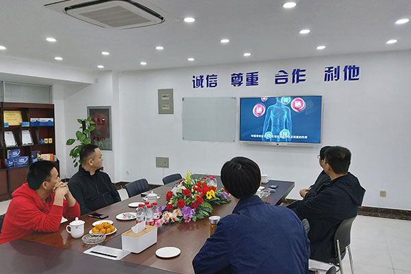 濟南眾誠商會一行到欣希安藥業(yè)參觀交流