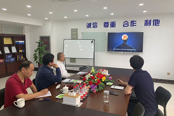 陽明心學(xué)實修學(xué)者張恒智老師到欣希安藥業(yè)指導(dǎo)交流