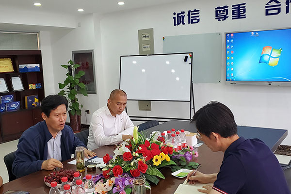陽明心學(xué)實修學(xué)者張恒智老師到欣希安藥業(yè)指導(dǎo)交流