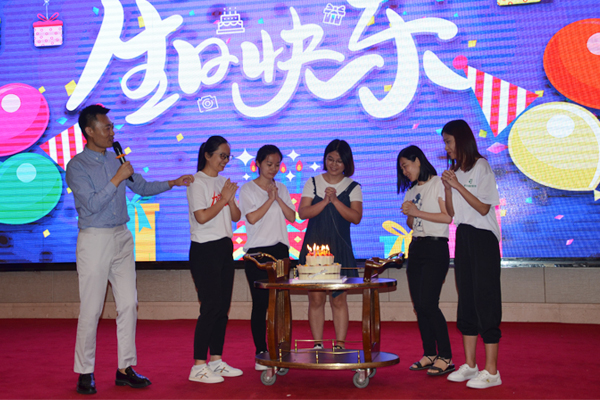 山東欣希安藥業(yè)2020上半年總結(jié)會(huì)暨下半年啟動(dòng)會(huì)隆重舉行.jpg