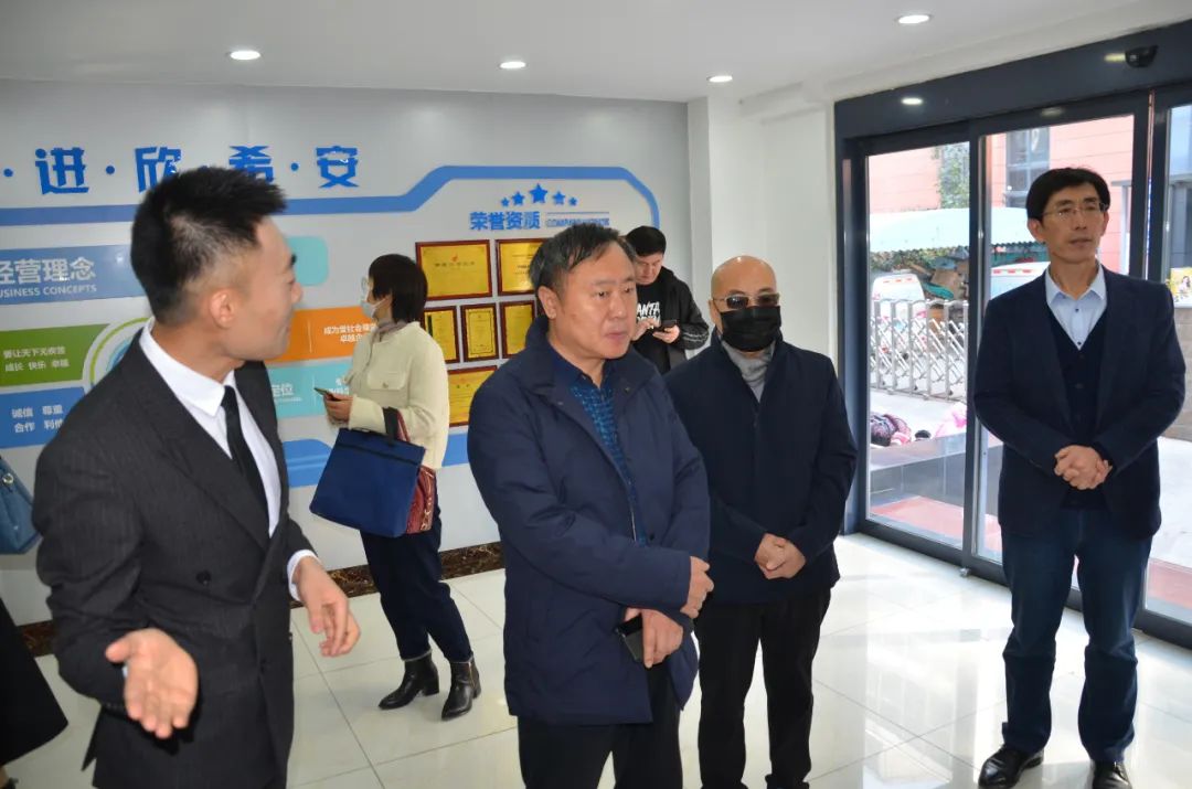 濟南市工信局生物醫(yī)藥處張奇良處長一行來我司調(diào)研指導(dǎo) 